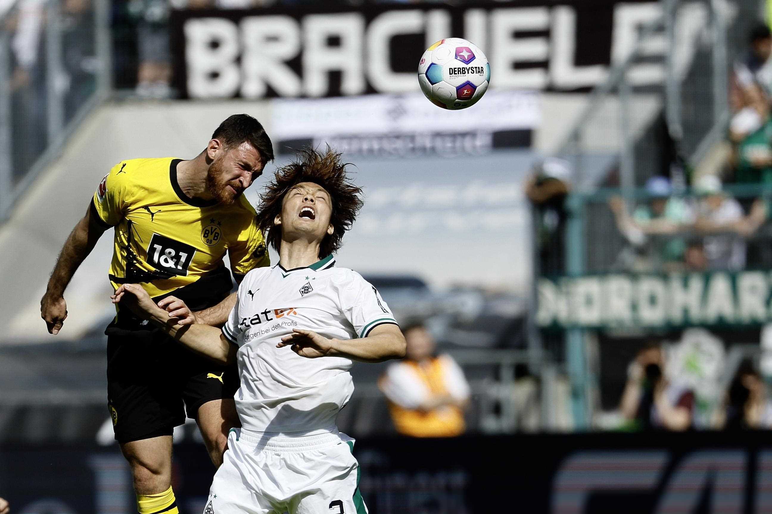 门兴格拉德巴赫主场战胜多特蒙德，取得胜利