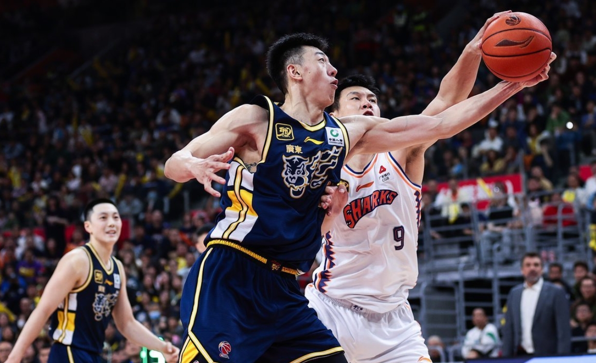 CBA半决赛:上海队逆转深圳队晋级决赛 CBA半决赛:上海队逆转深圳队晋级决赛