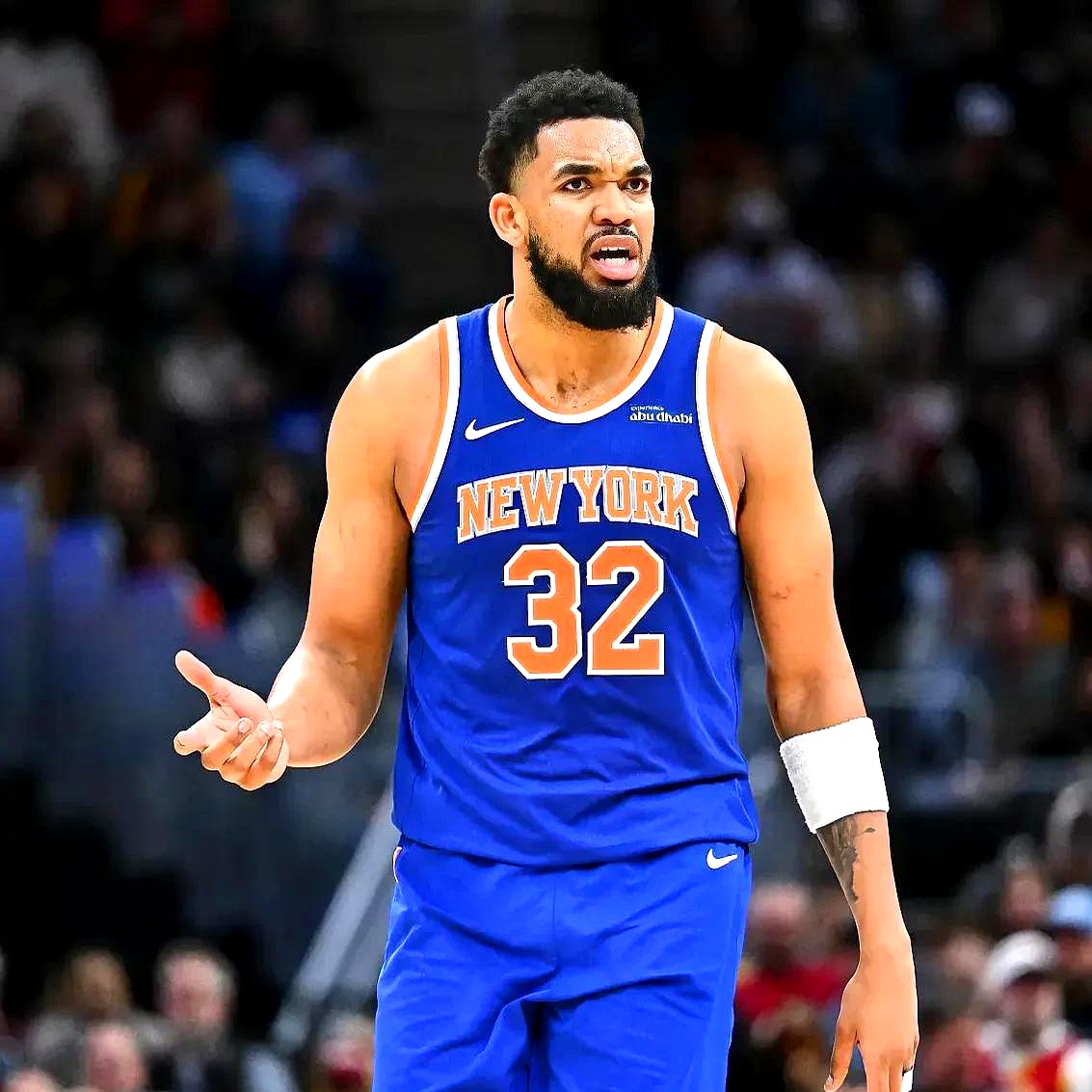 球员受伤传出纽约尼克斯队