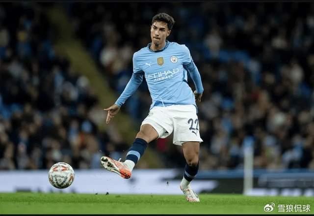 西甲球队全员集体慈善活动，展现团结力量的简单介绍